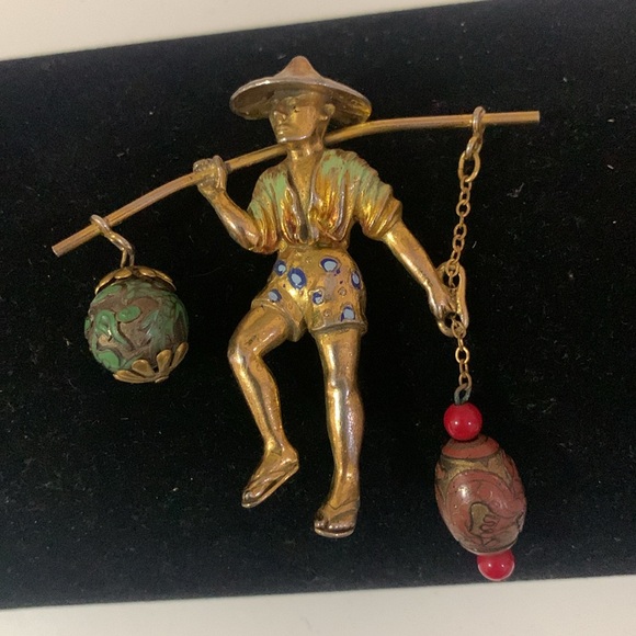 Vintage 1940’s rare Rice Weiner enameled gold tone Chinese water carrier boy pin - Picture 4 of 10